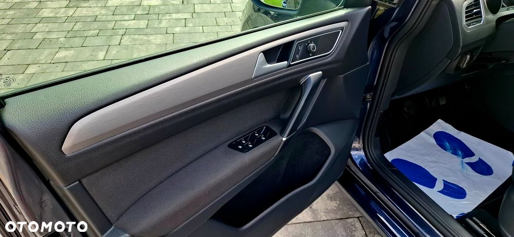 Volkswagen Golf 2.0 BlueTDI Comfortline - 19