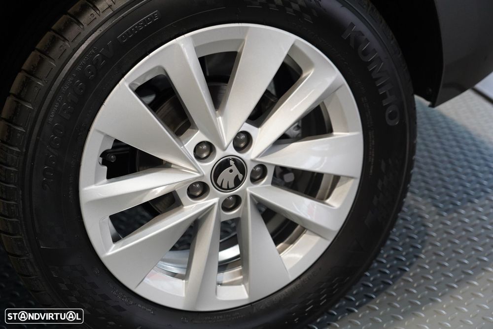 Skoda Kamiq 1.0 TSI Ambition DSG - 7