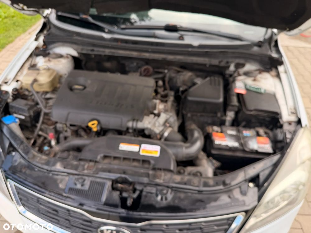 Kia Ceed - 29
