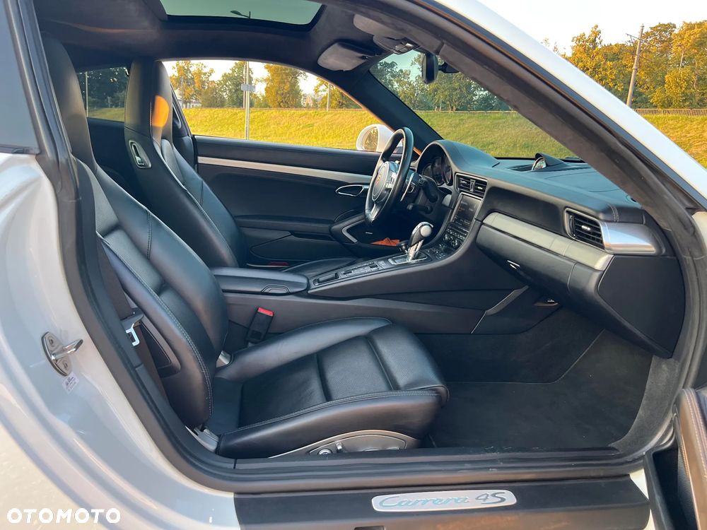 Porsche 911 Carrera 4S PDK - 7