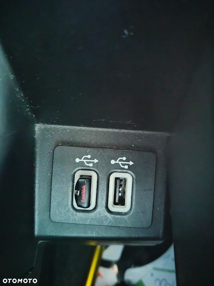 Ford Kuga 2.0 TDCi FWD ST-Line - 39