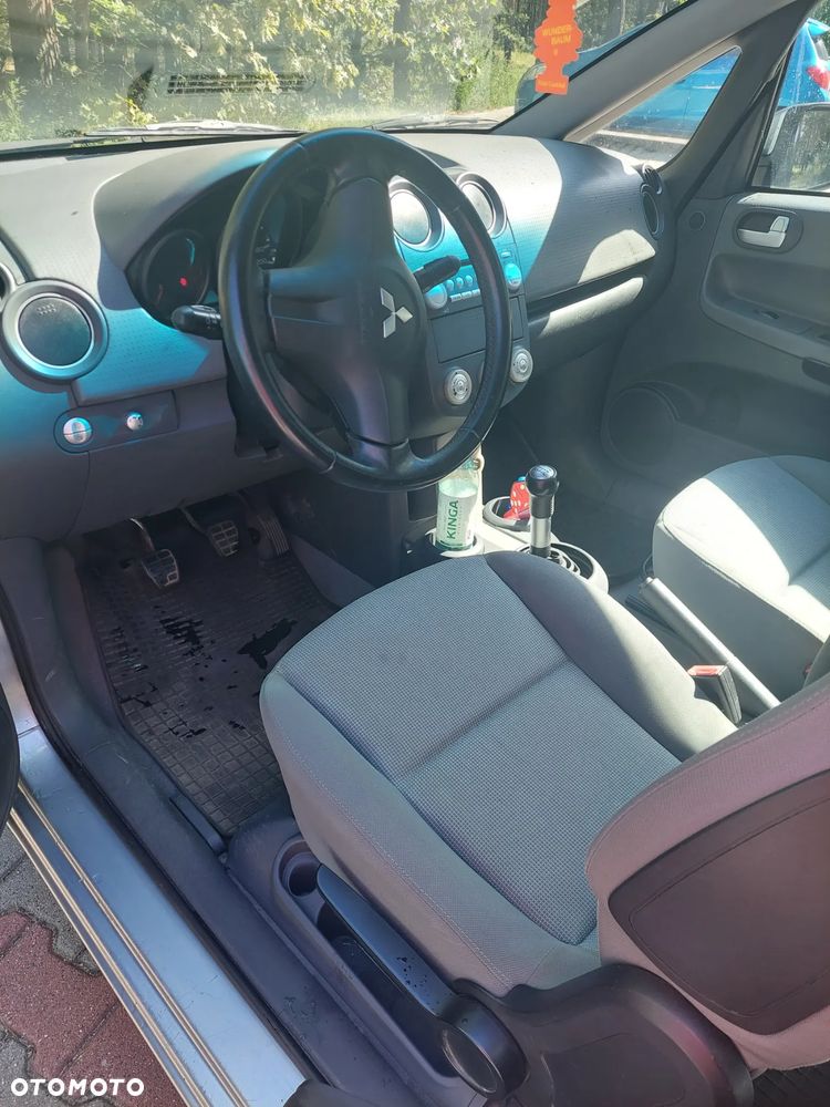 Mitsubishi Colt 1.5 - 7