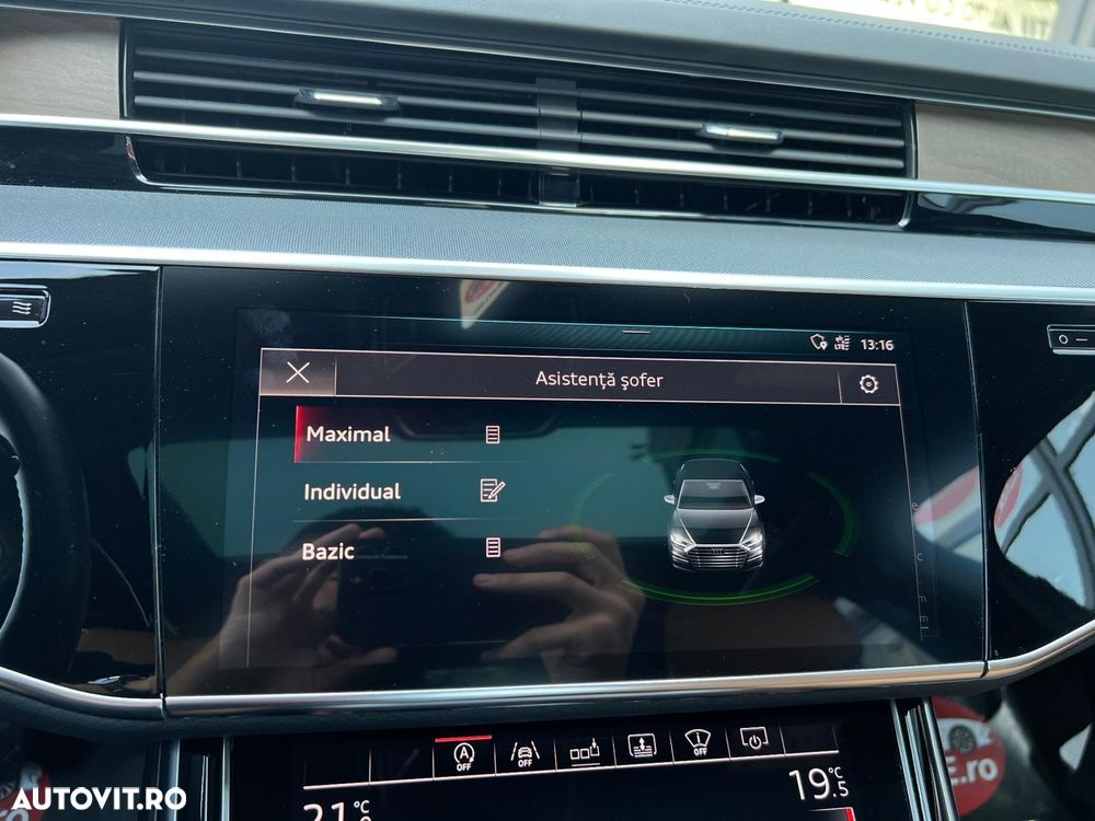 Audi A8 - 30