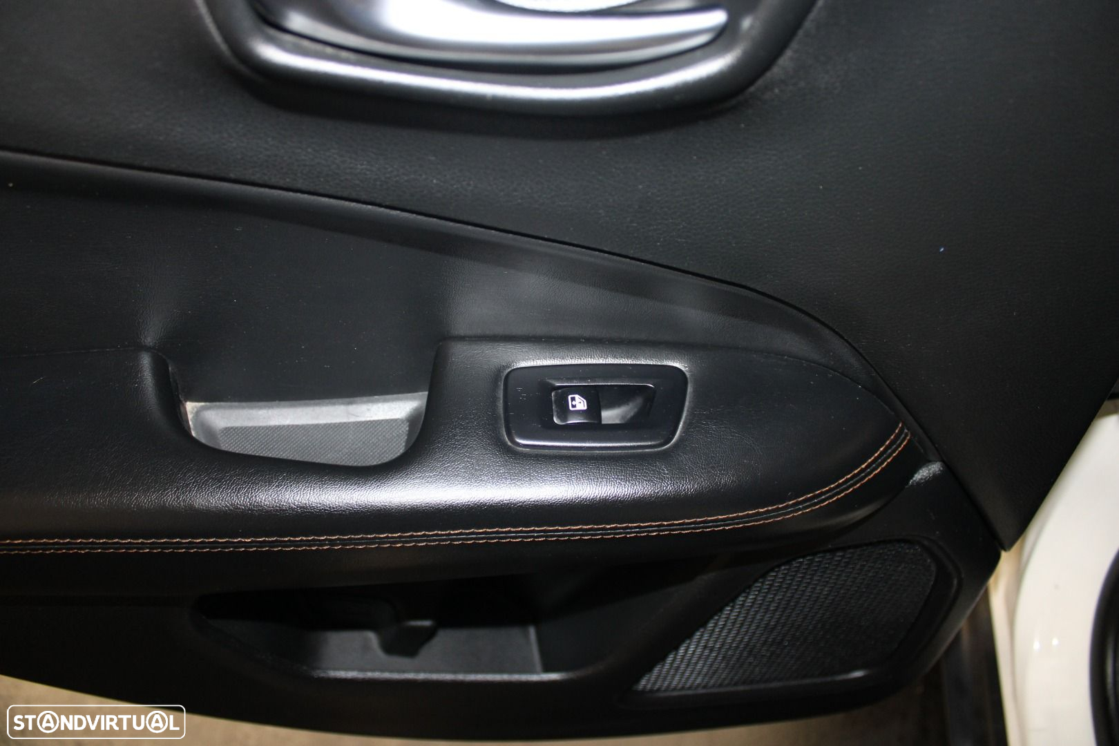Jeep Compass 1.6 M-Jet Limited - 27