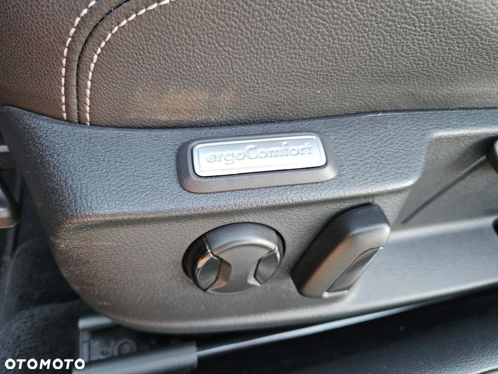 Volkswagen Passat 1.8 TSI BMT Highline DSG - 11