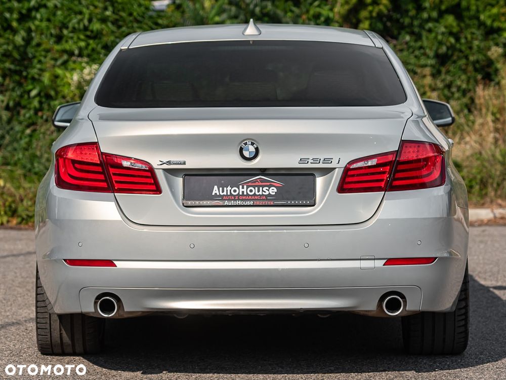 BMW Seria 5 535i xDrive Sport-Aut Luxury Line - 11
