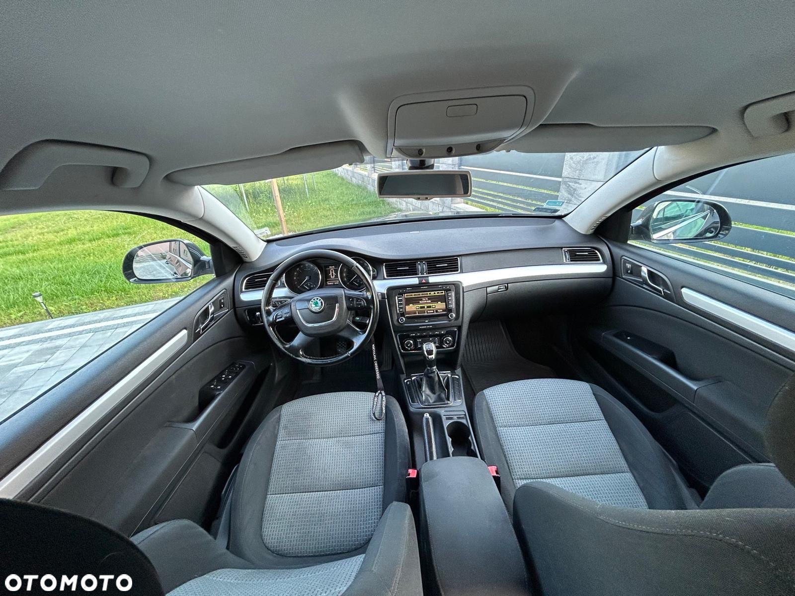 Skoda Superb 2.0 TDI Ambition - 14