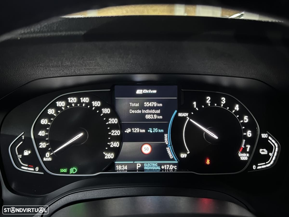 BMW 330 e Touring Corporate Edition Auto - 26
