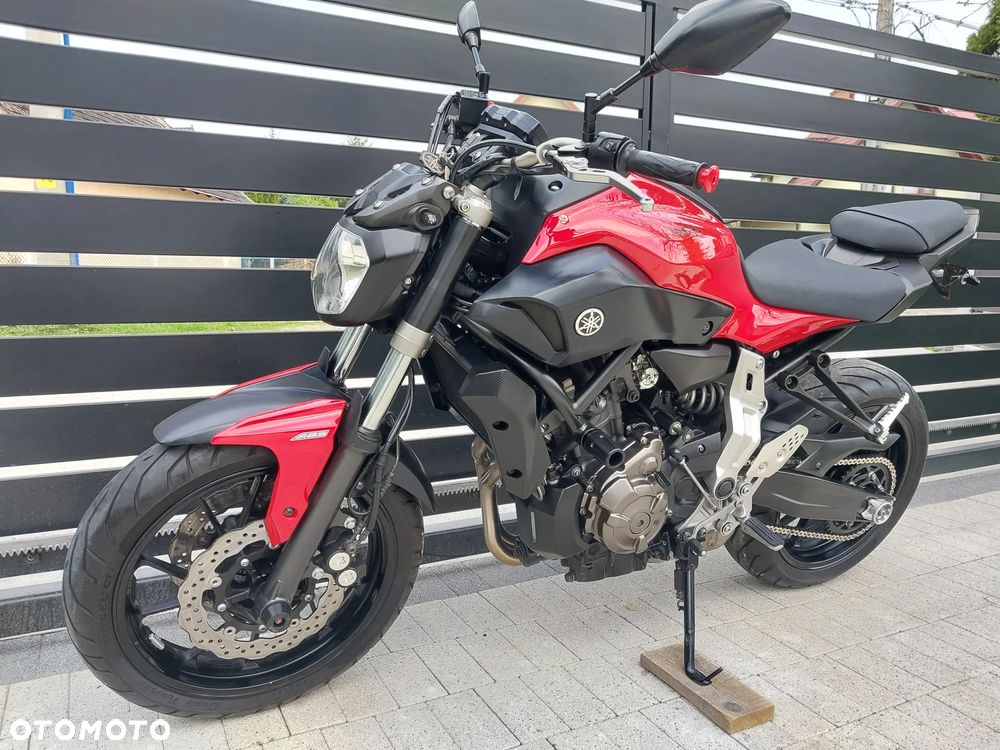 Yamaha MT - 4