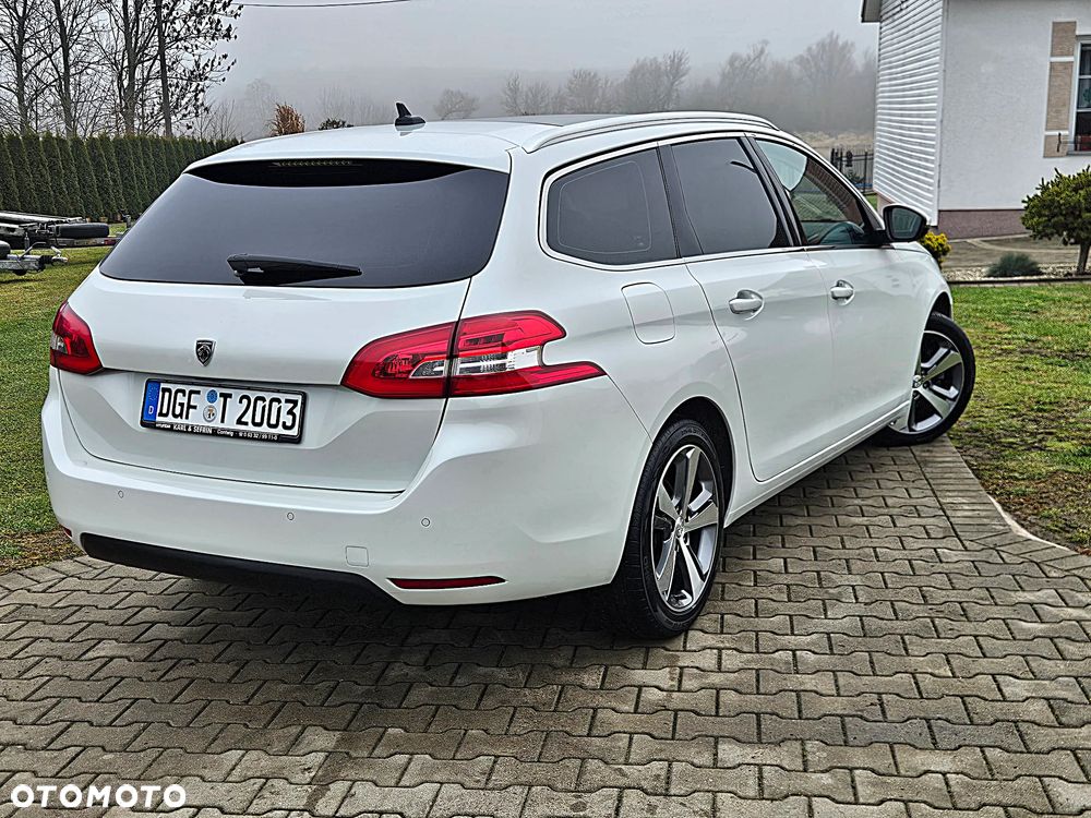 Peugeot 308 BlueHDi FAP 150 EAT6 Stop & Start Allure - 23