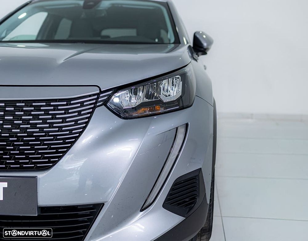 Peugeot e-2008 50 kWh Allure - 4