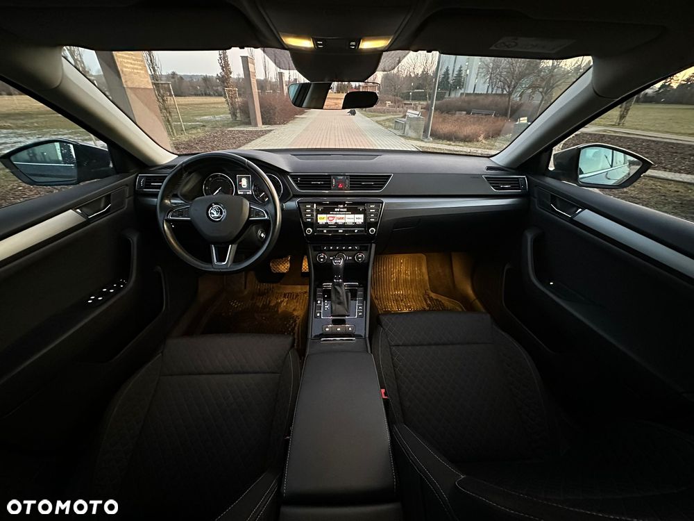 Skoda Superb 2.0 TDI 4x4 Style DSG - 17
