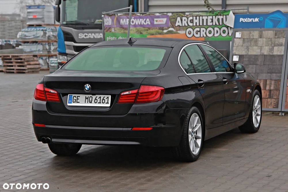 BMW Seria 5 528i - 18