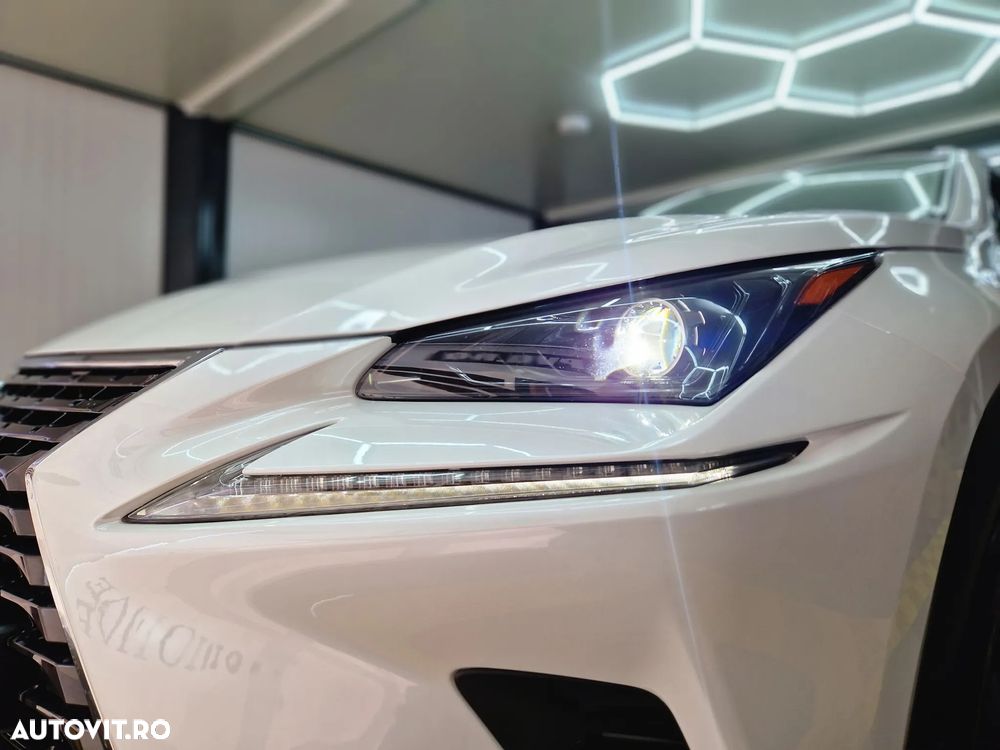 Lexus Seria NX 300h AWD Business - 25