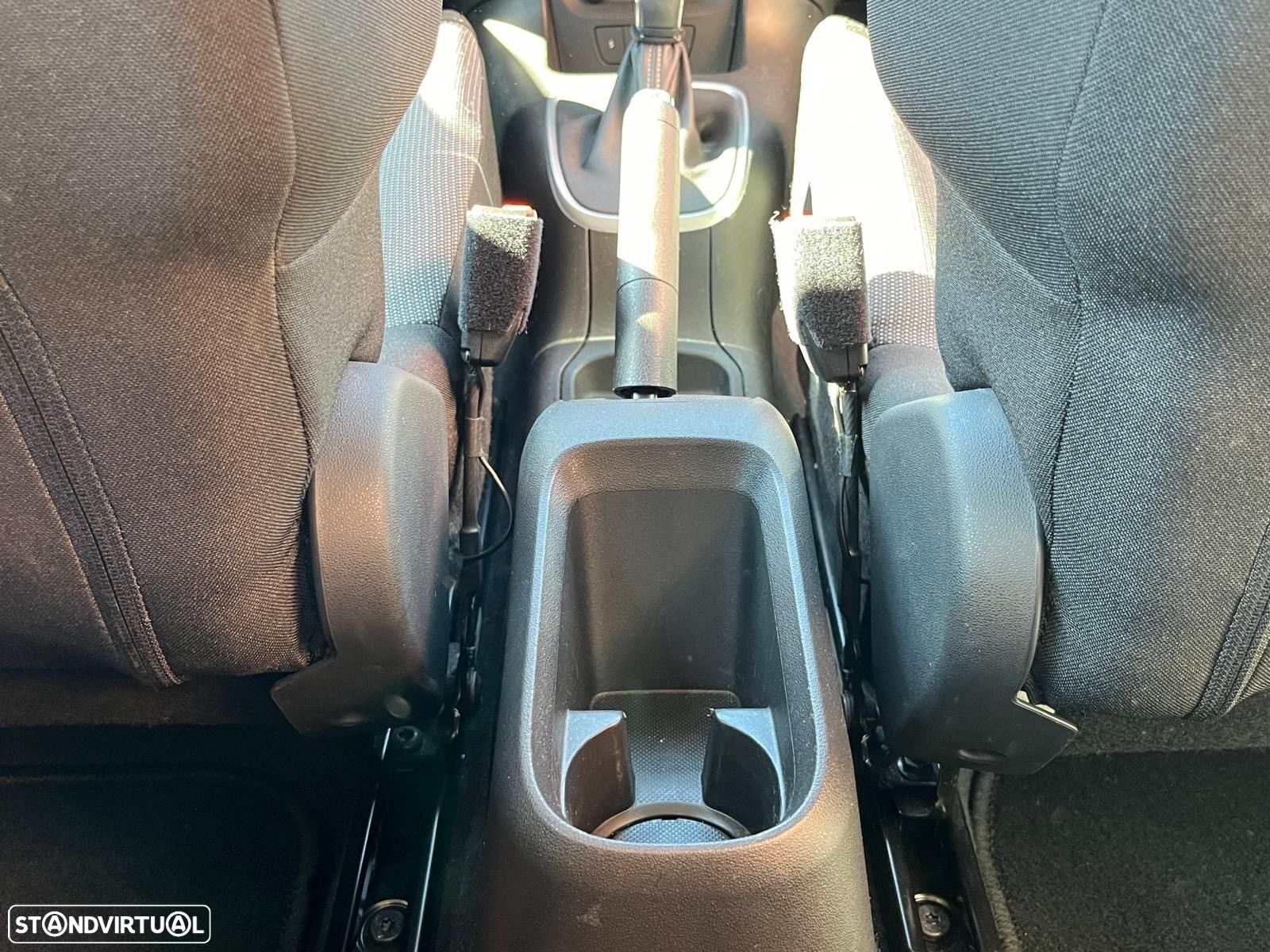 Citroën C3 1.2 PureTech Shine Pack EAT6 - 15