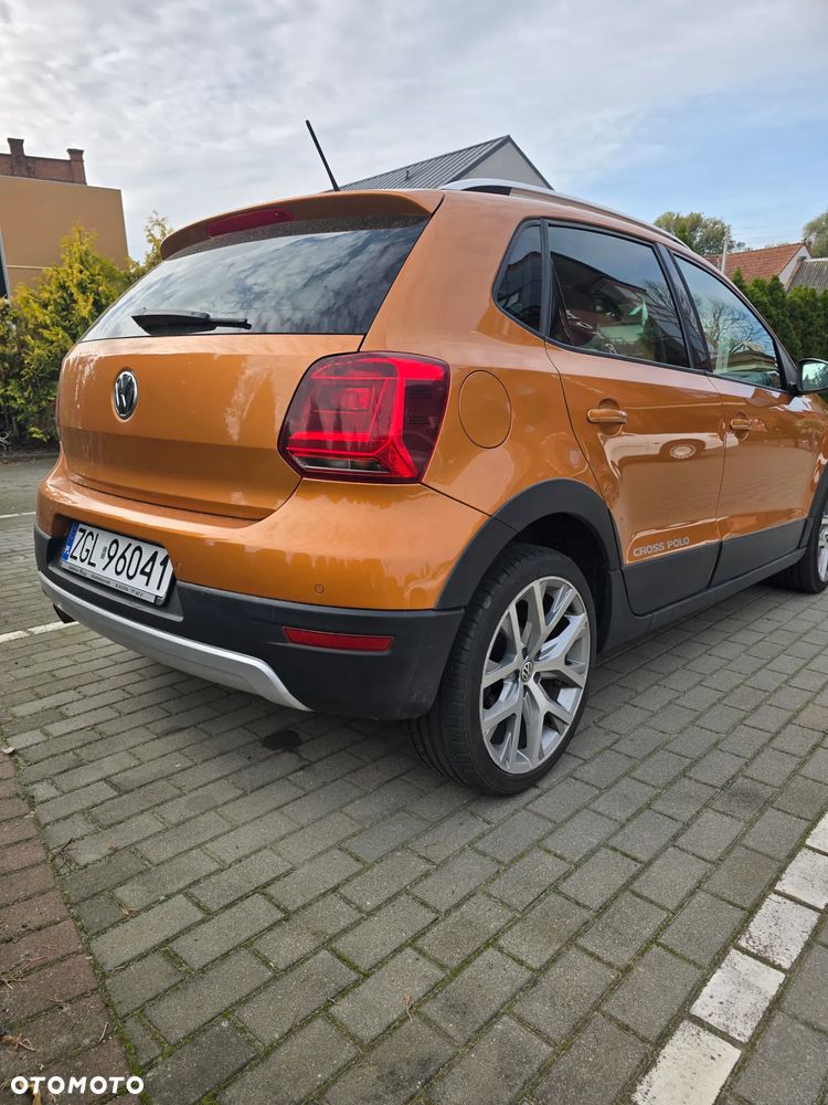 Volkswagen Polo Cross - 12