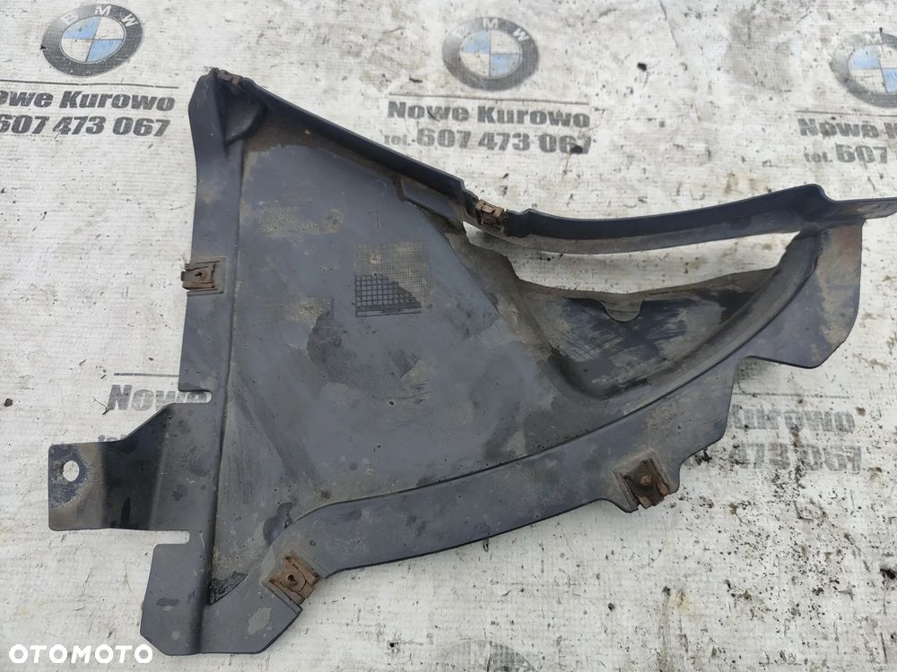 BMW F10 F11 Nadkole przednie lewe trójkąt Osłona pod zderzak 7312829 - 2
