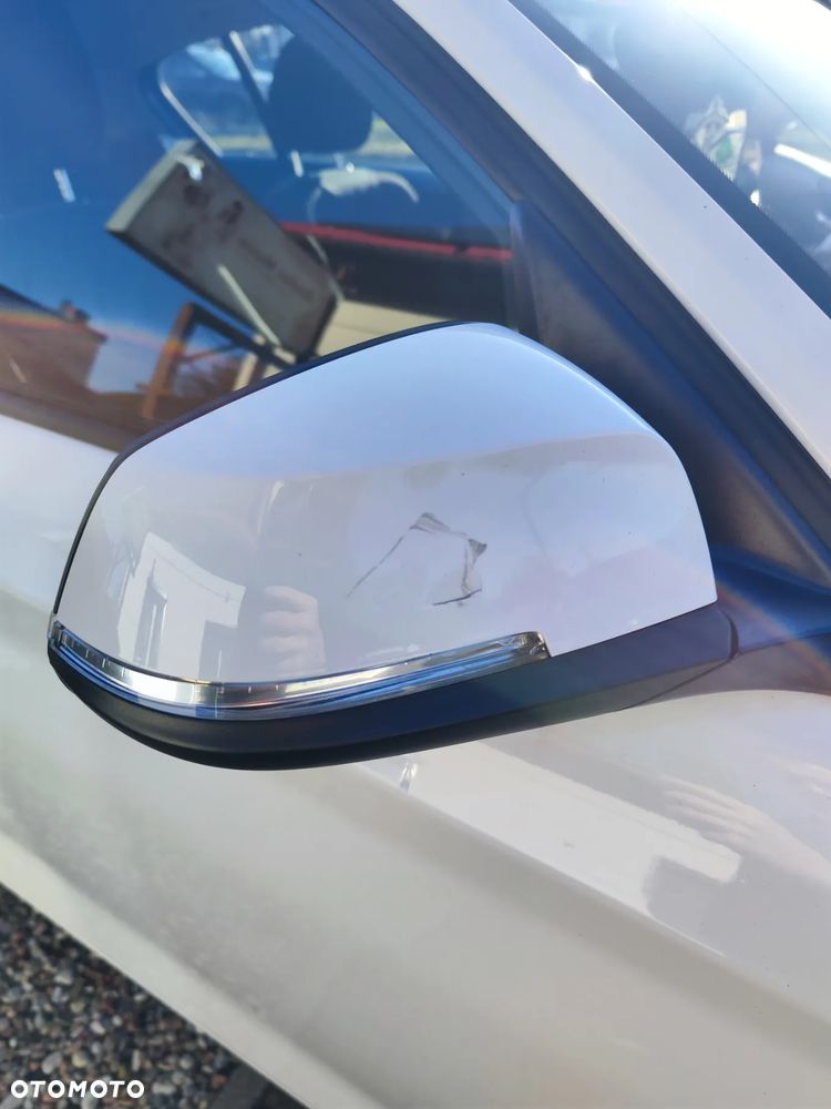 BMW Seria 1 116i - 8