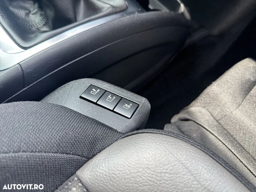 Citroën C4 Picasso 1.6 e-HDI Intensive - 23
