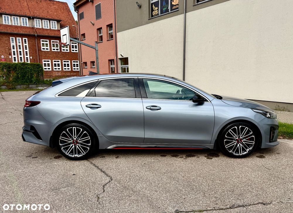 Kia ProCeed - 16