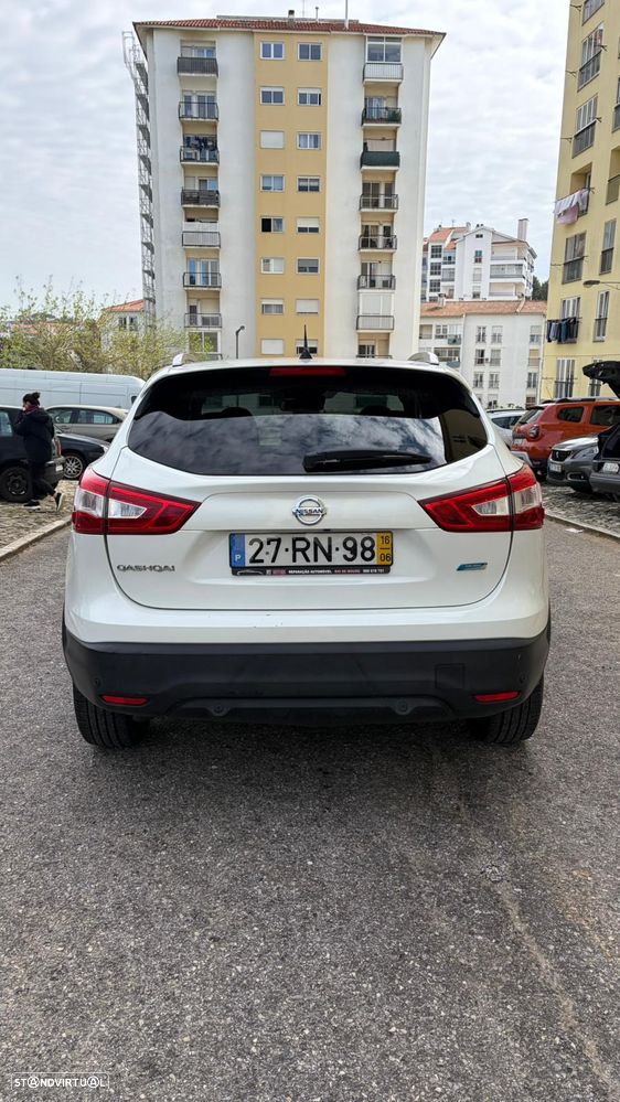 Nissan Qashqai 1.5 dCi N-Connecta - 9