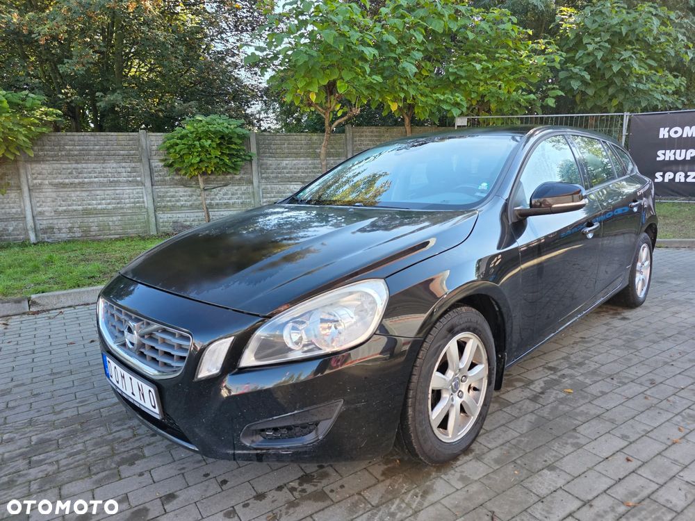 Volvo V60 D2 Momentum - 19