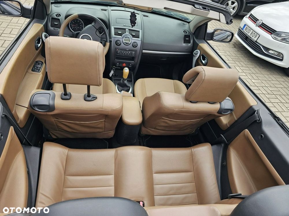 Renault Megane 1.6 Avantage - 21
