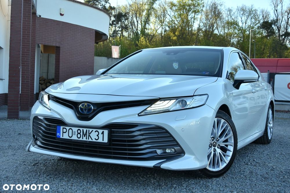 Toyota Camry 2.5 Hybrid Executive CVT - 6