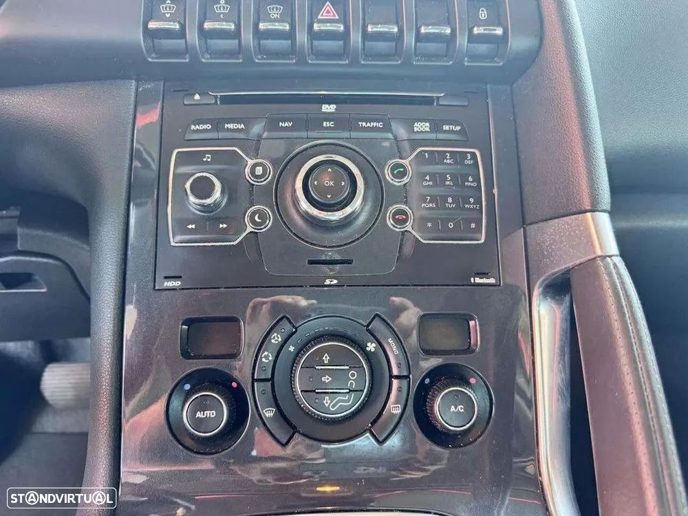 Peugeot 3008 2.0 HDi Hybrid4 - 15