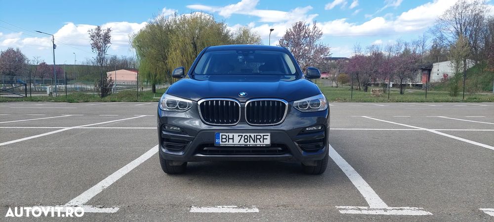 BMW X3 xDrive20i Aut. Advantage - 3