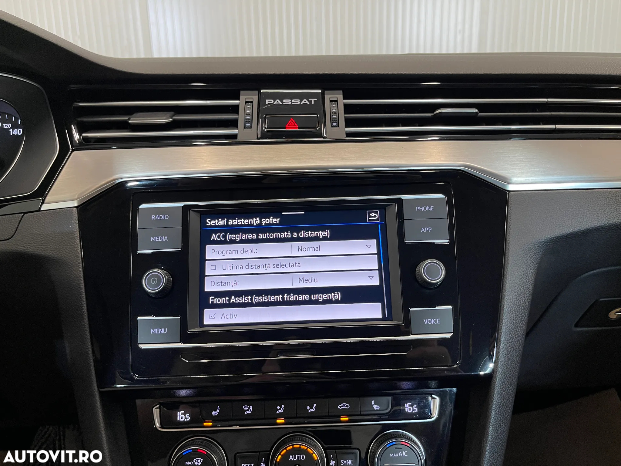 Volkswagen Passat 2.0 TDI DSG Highline - 17