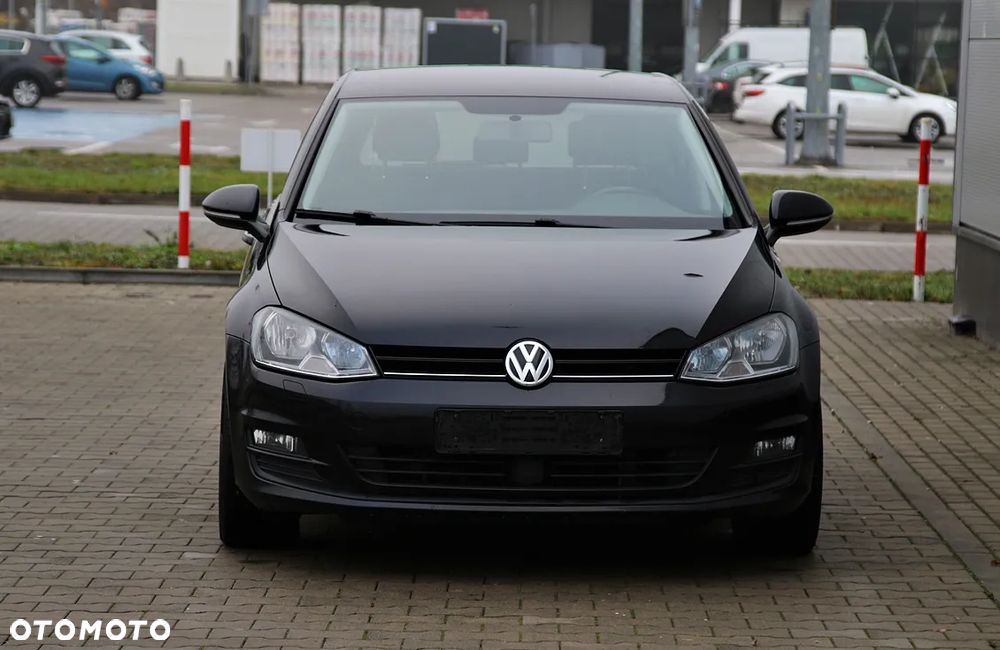 Volkswagen Golf - 17