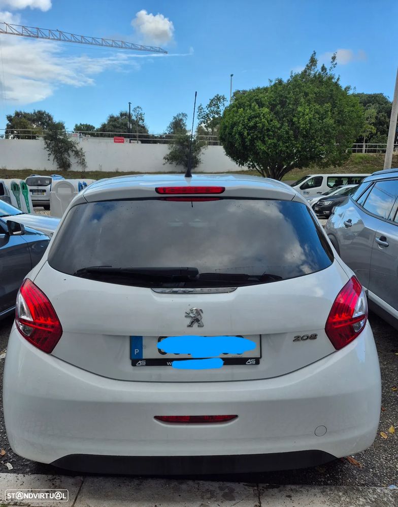 Peugeot 208 1.4 HDi Access - 6