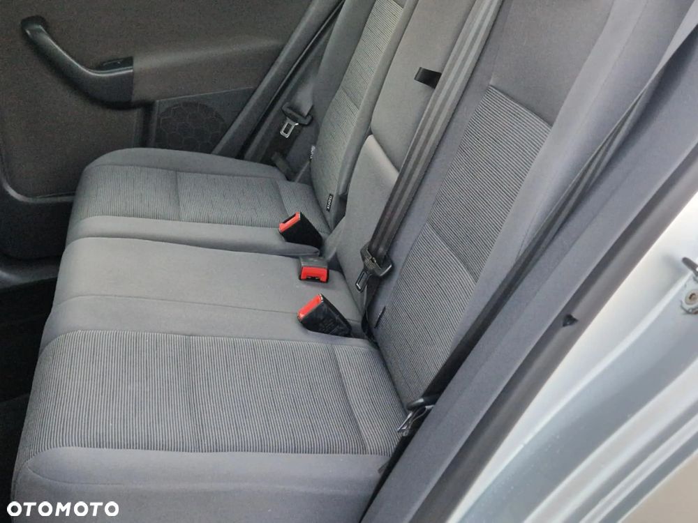 Volkswagen Golf Plus - 25