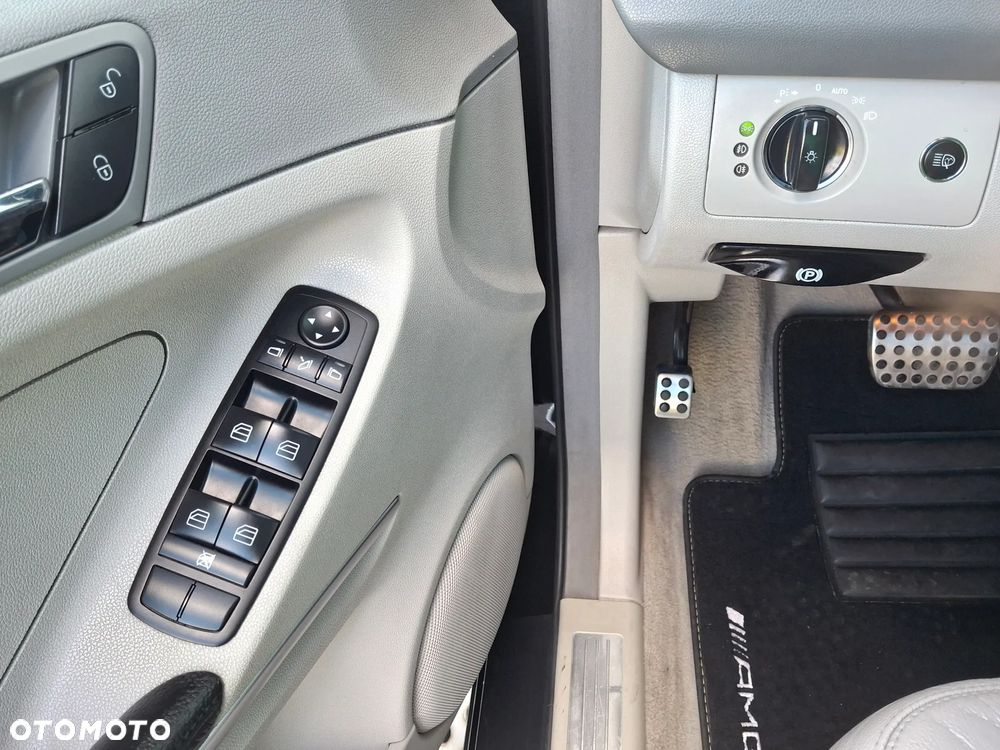 Mercedes-Benz ML 320 CDI 4Matic 7G-TRONIC - 38