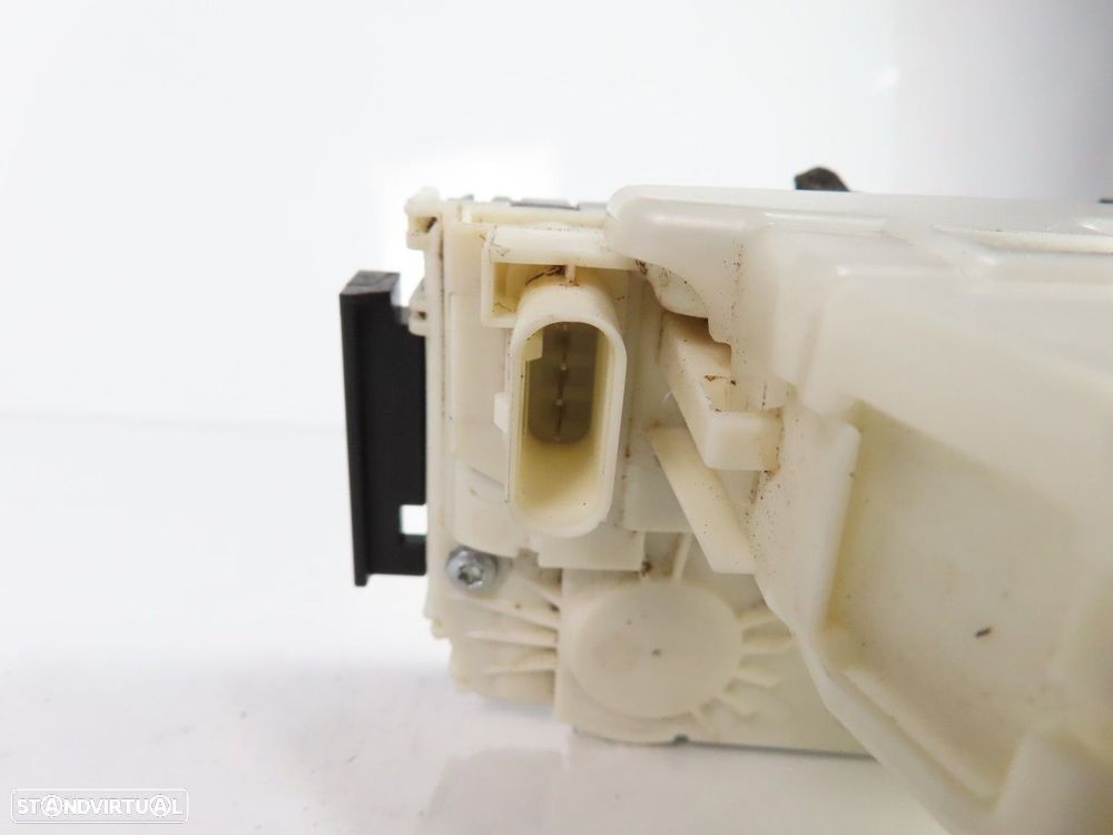 Fecho da porta Direito/Trás Usado / Original FIAT 500X (334_) 52139906 - 3