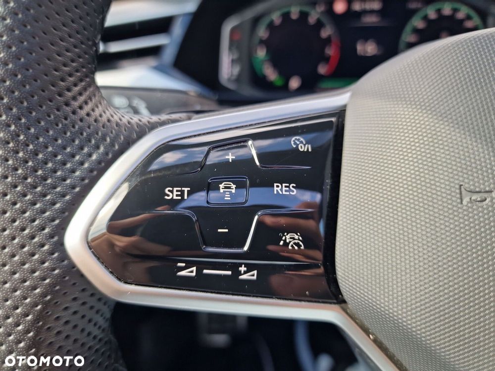 Volkswagen Arteon 2.0 TSI R-Line DSG - 26