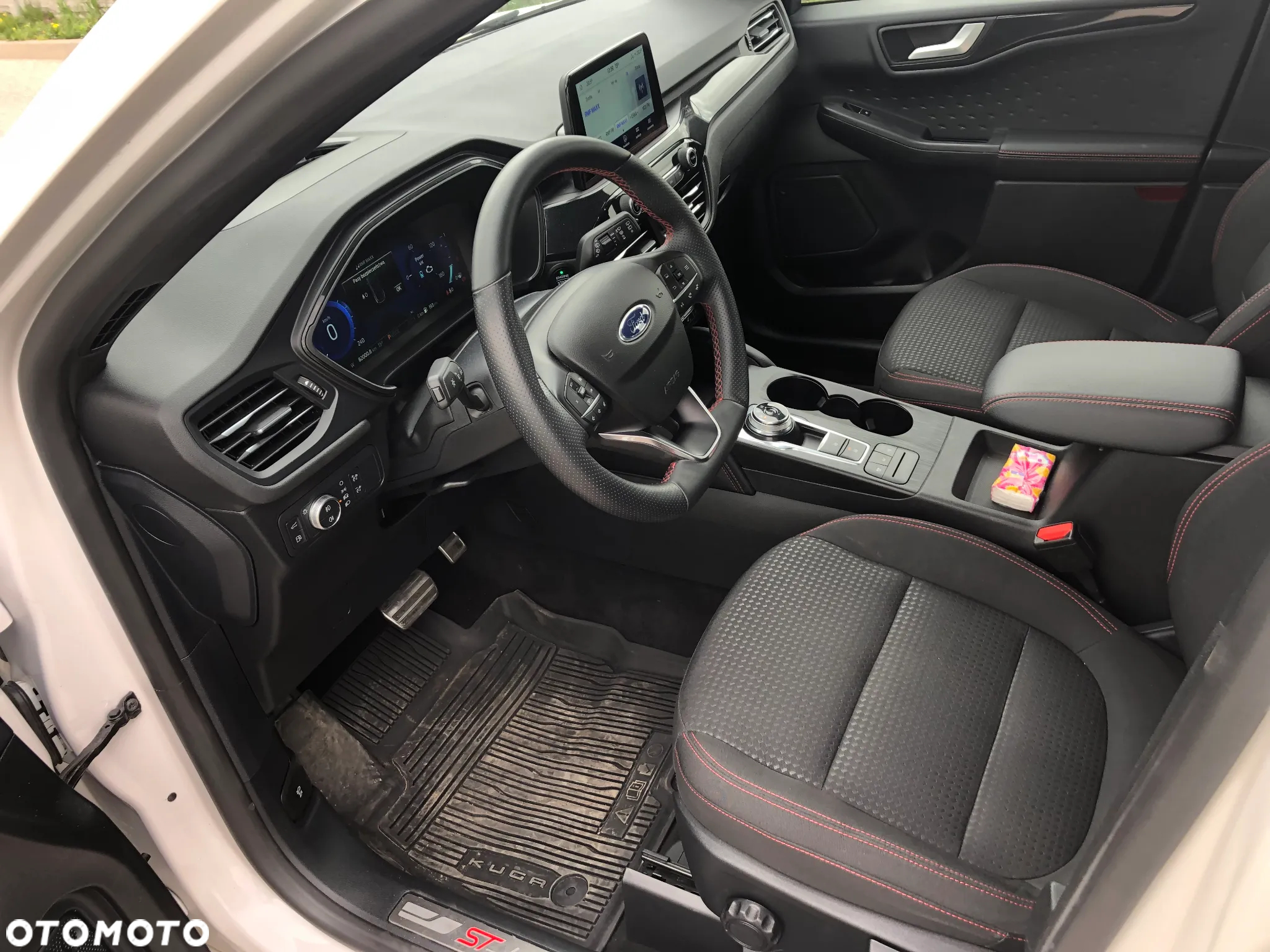 Ford Kuga - 13