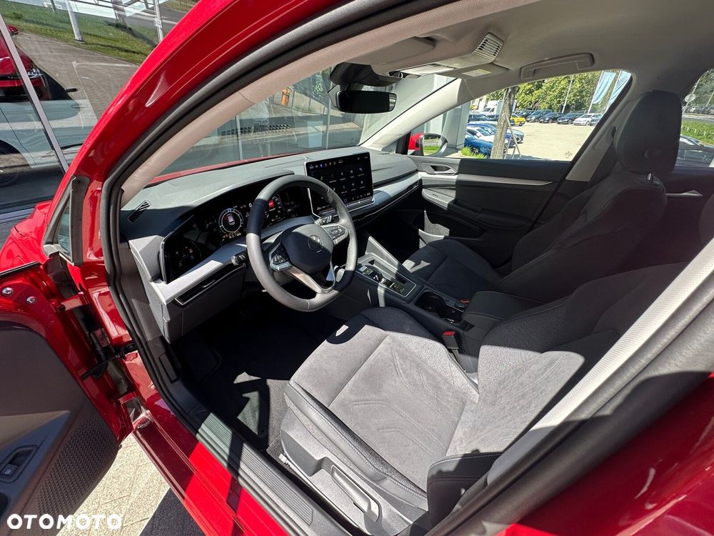 Volkswagen Golf - 10