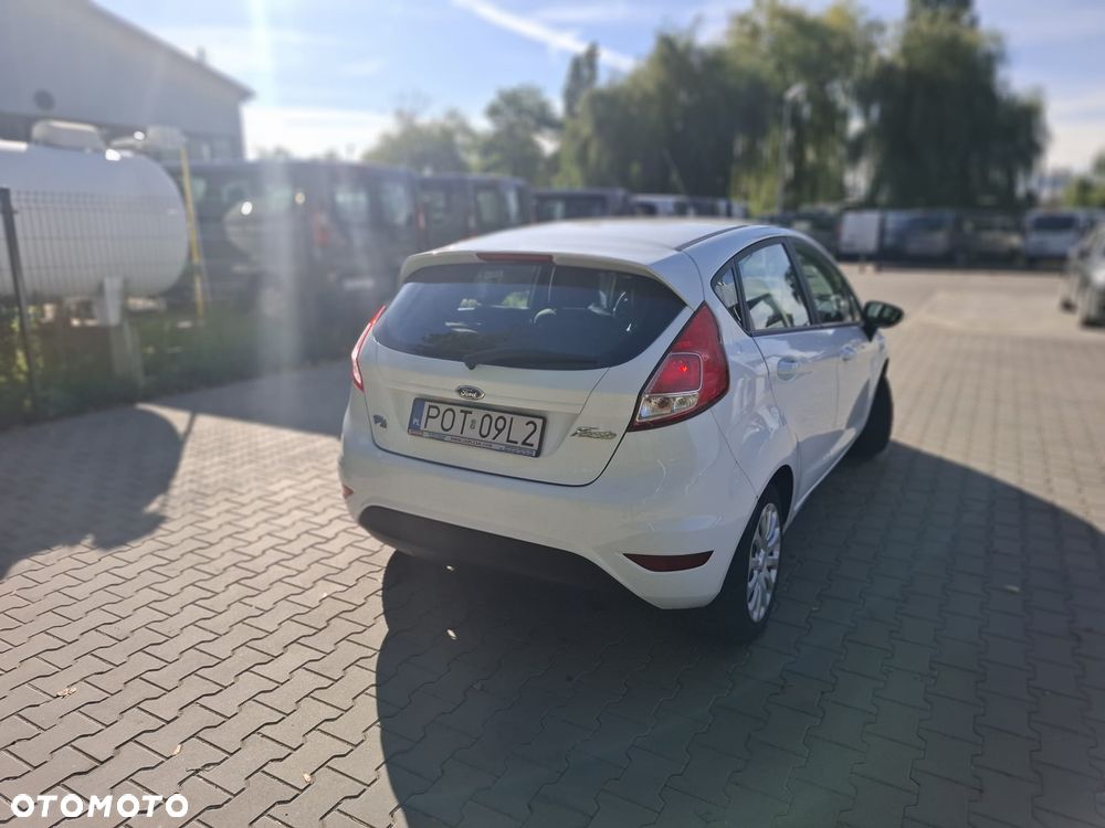 Ford Fiesta 1.5 TDCi Trend - 11