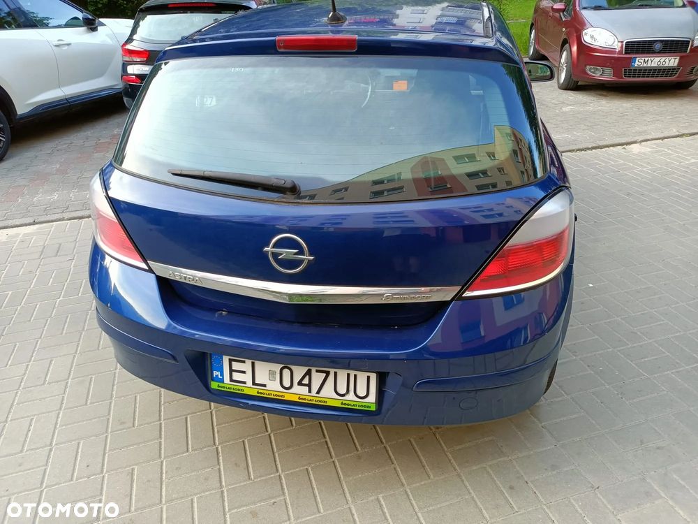 Opel Astra 1.6 - 9