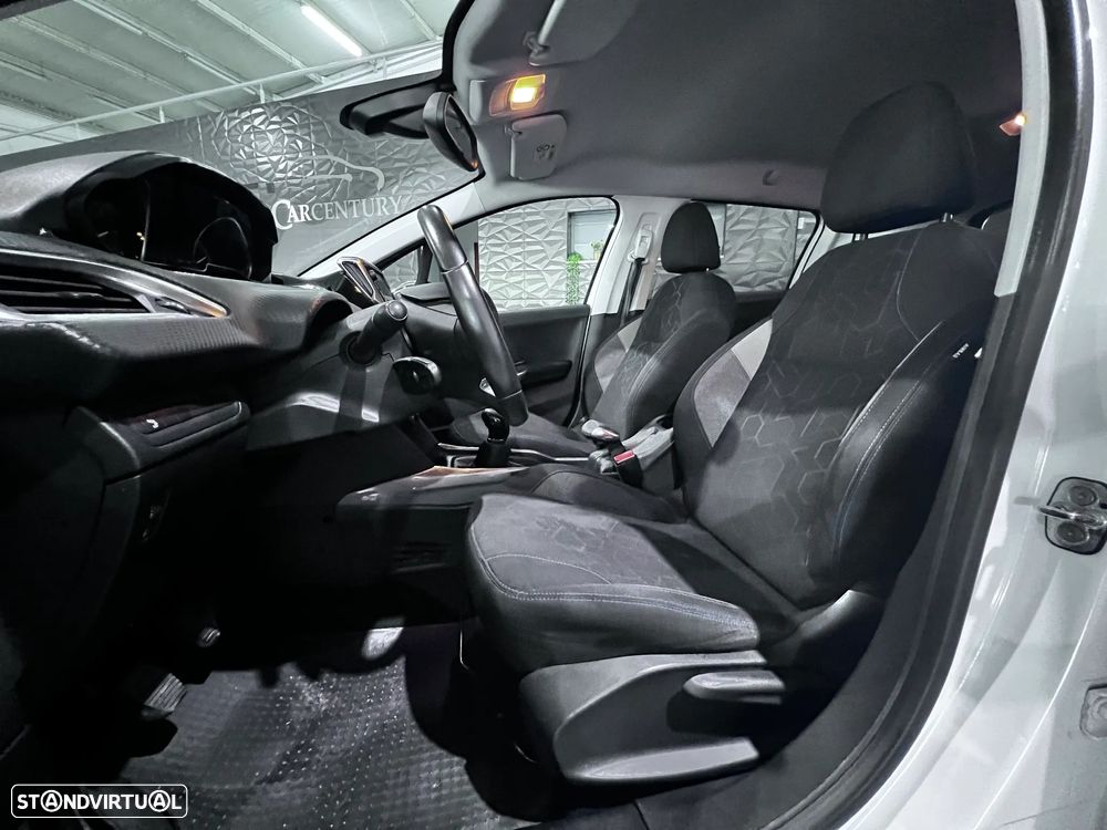 Peugeot 2008 1.6 BlueHDi Style - 9