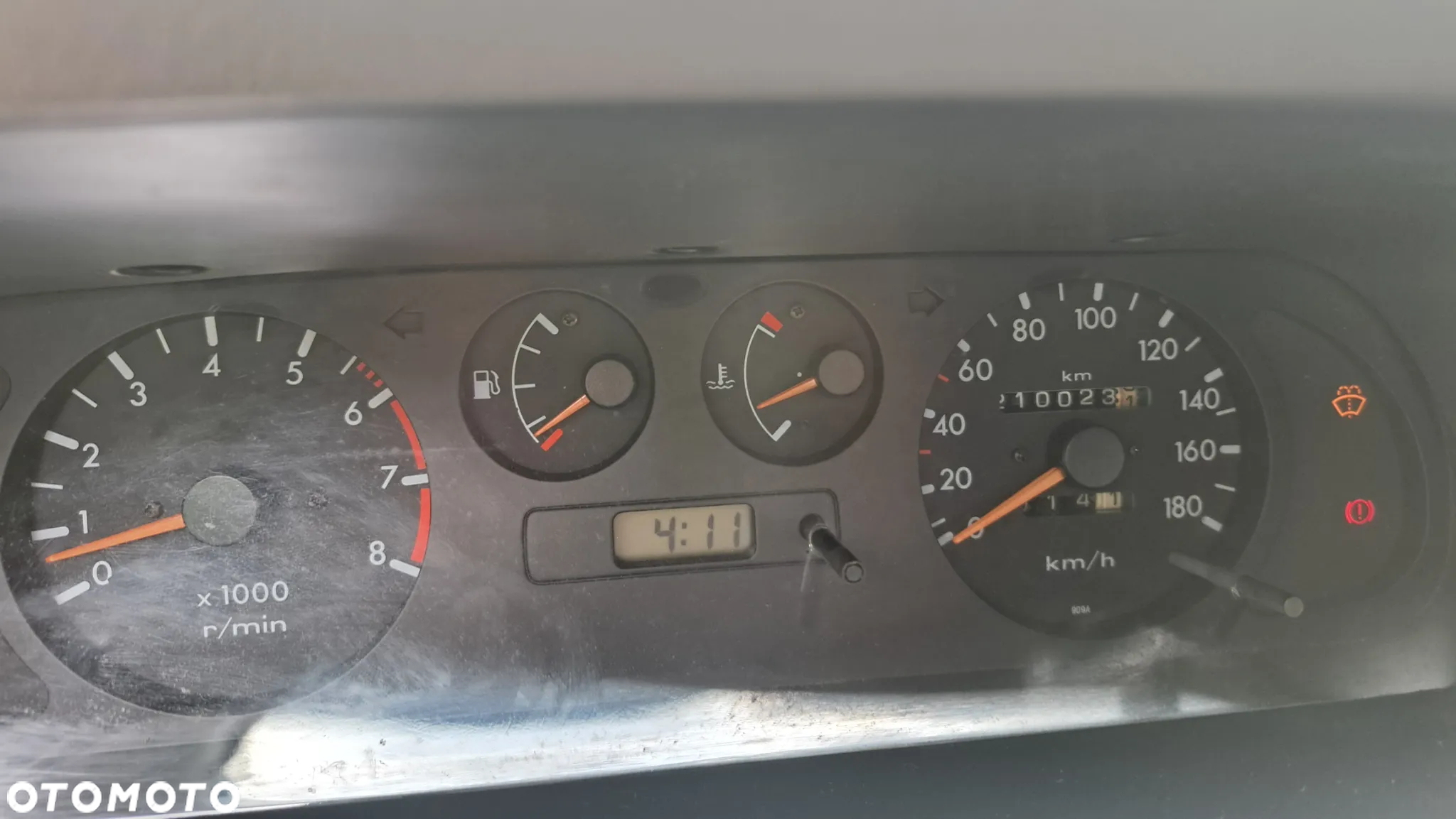 Nissan Terrano II 2.4 SR - 33