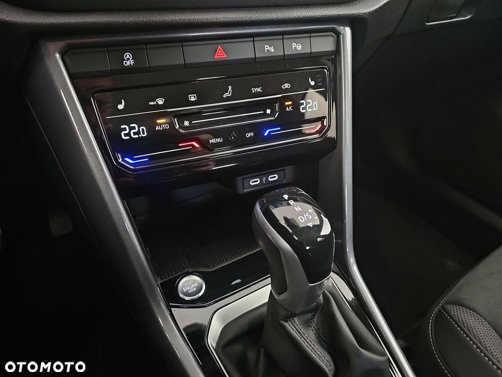Volkswagen T-Roc 1.5 TSI Style DSG - 24