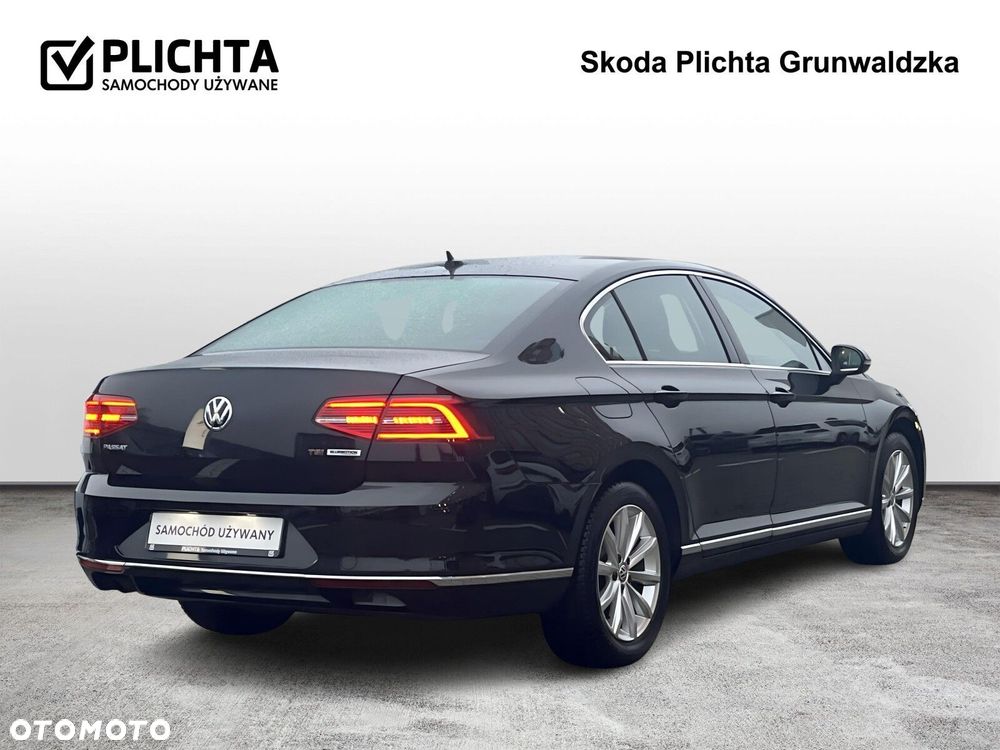 Volkswagen Passat 1.8 TSI BMT Highline - 5