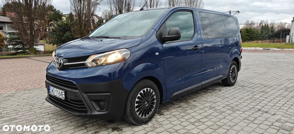 Toyota ProAce Kombi D-4D Medium 2,6t - 9