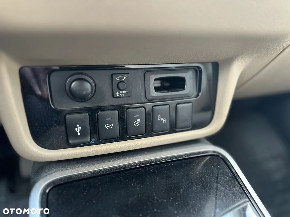 Mitsubishi Outlander 2.0 Instyle SDA 4WD CVT - 19