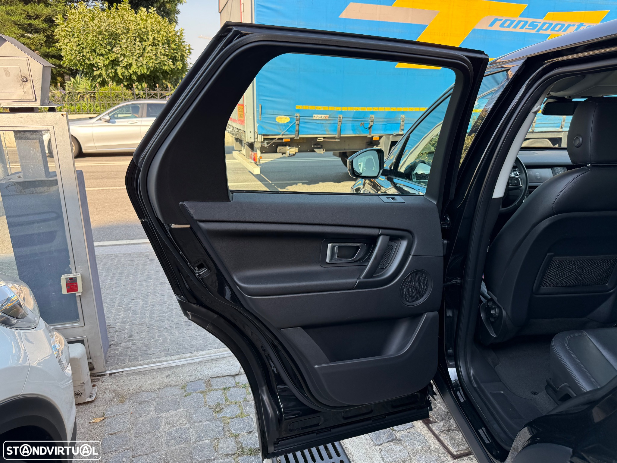 Land Rover Discovery Sport 2.0 eD4 HSE Luxury - 47