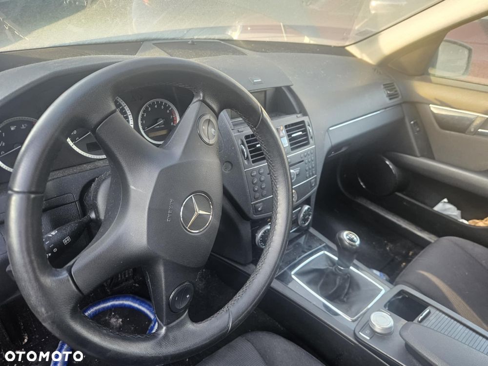 Mercedes-Benz Klasa C 180 Kompressor BlueEFFICIENCY - 13