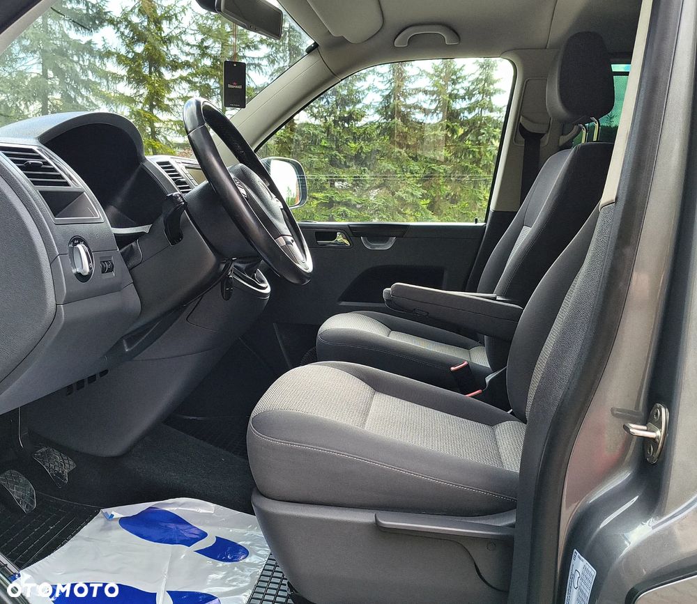 Volkswagen Caravelle - 22